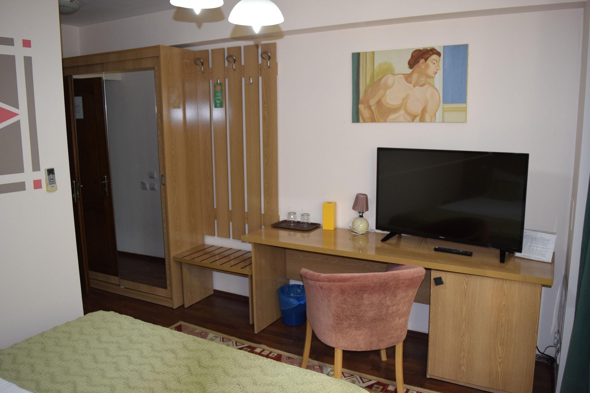 Michelangelo 3* Bucureşti