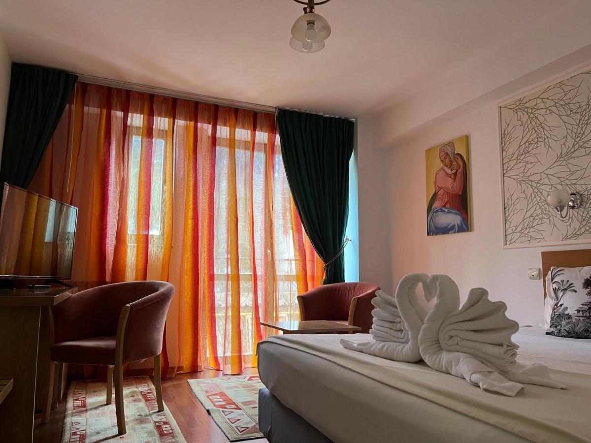 Michelangelo Hotel